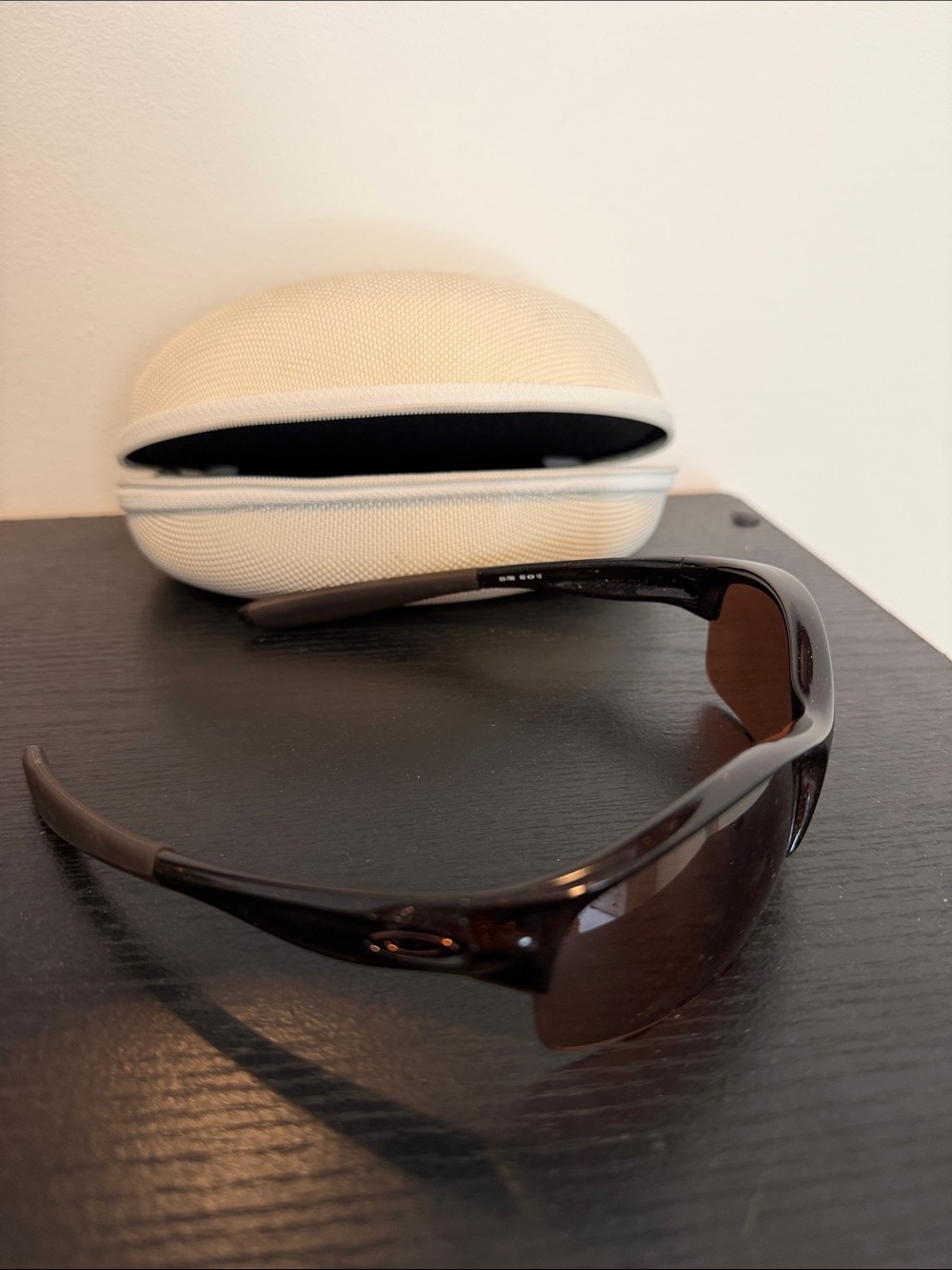 Oakley Wrap Sunglasses Brown Lenses Black Frame w/ Hard Case